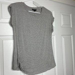 Women's Bobeau White and Gray Tee Size XS